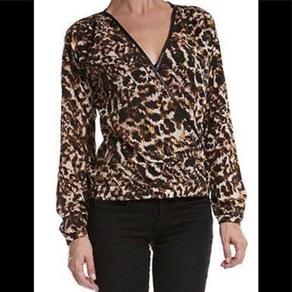 Patterson J. Kincaid. Surplice leopard top. New - Picture 8 of 12